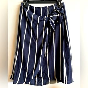 Loft Skirt with Bowtie